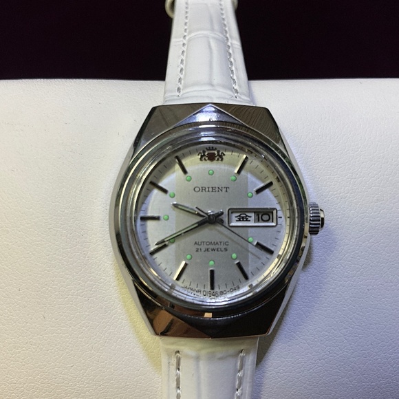 Women’s Orient Automatic 21jewels Watch - Picture 1 of 7